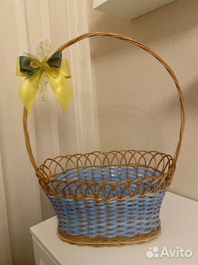 Корзина плетеная для подарков