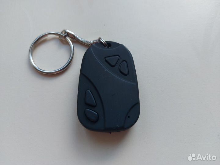 Продам новую микрокамеру 808 CAR keys