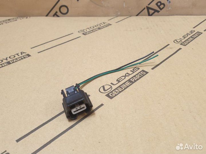 Фишка задней фары Toyota Rav4 50