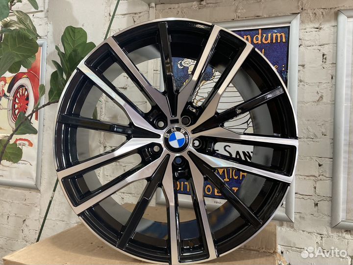 Литые диски на BMW X5 X6 G05 G06 R20 742 стиль
