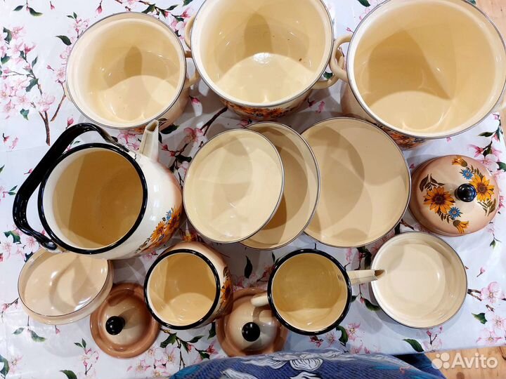 Набор Кастрюль