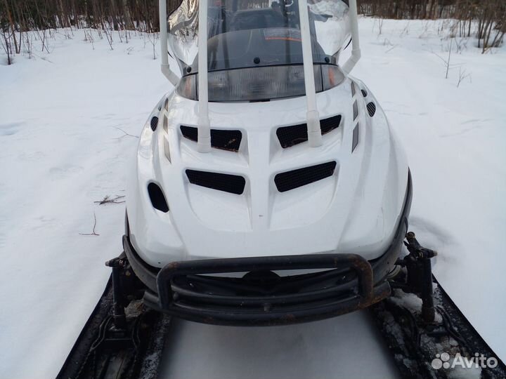 Снегоход Polaris Widetrak LX