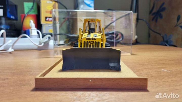 Модель трактора Б-100