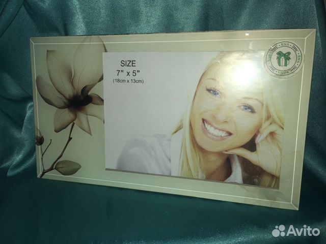 Фоторамка стеклянная с магнолией