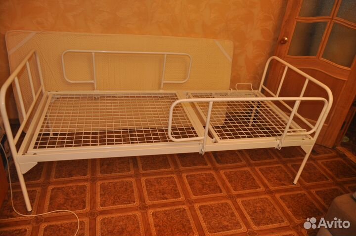 Медицинская кровать для лежачих больных
