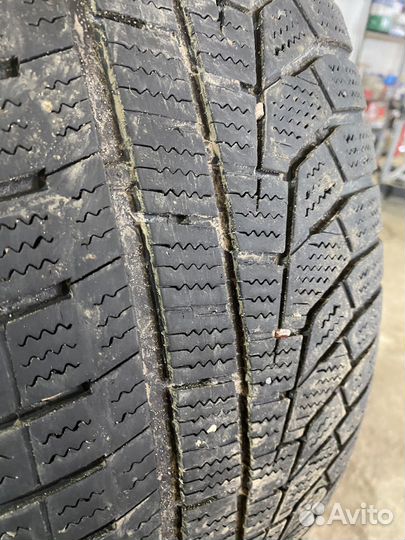 Hankook Winter I'Cept Evo2 W320A SUV 235/60 R18