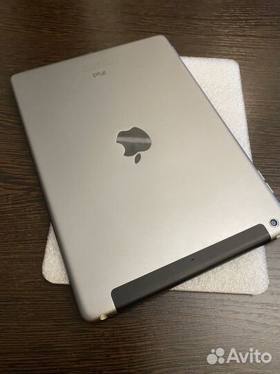 Планшет apple iPad air 32