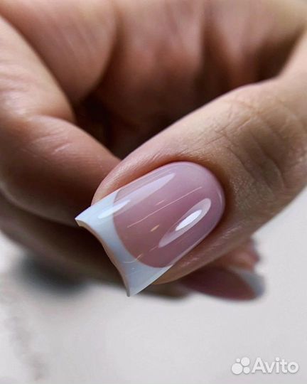 Маникюр педикюр, брови