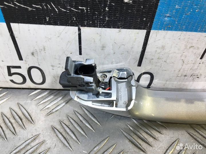 Б/У Ручка двери наружная правая#001