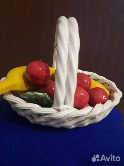 Красивая корзинка Италия