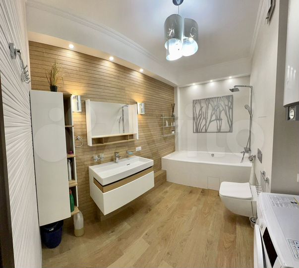 4-к. квартира, 120 м², 8/8 эт.