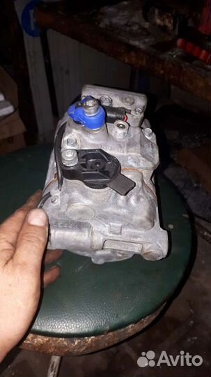 Компрессор автомобильный кондиционера