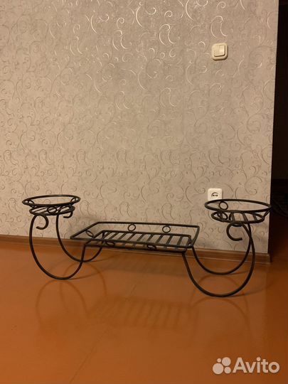 Подставка для цветов