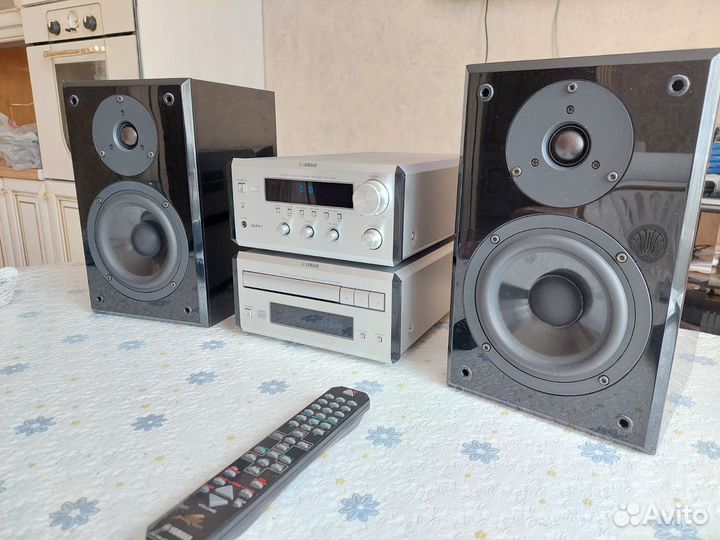Музыкальный центр yamaha E400 отличное состояние