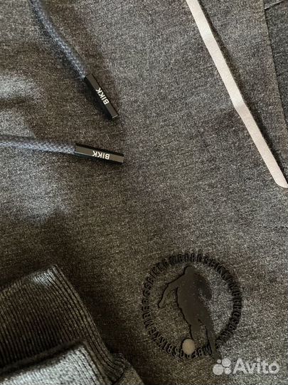 Костюм Bikkembergs новый