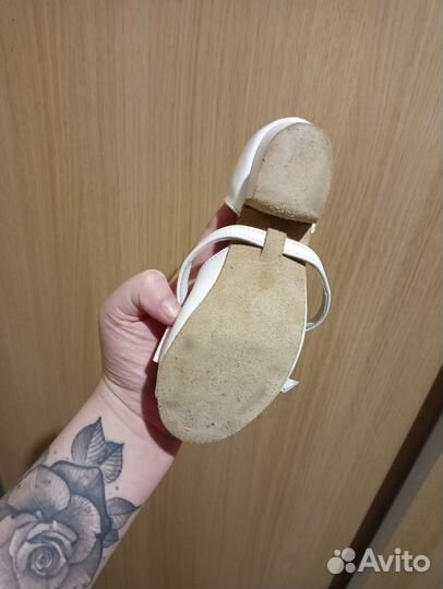 Сандалии для девочки