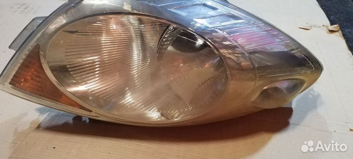 Фара nissan note правая e11 2007