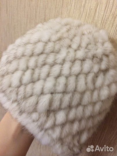 Новая шапка из вязанной норки