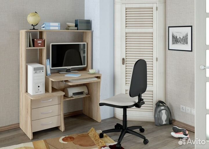 Стол компьютерный