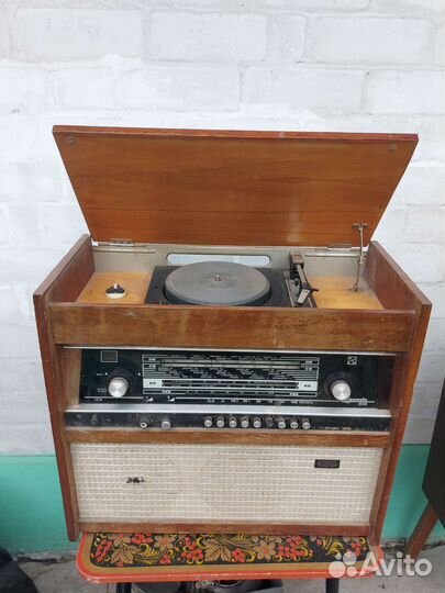 Радиола ригонда 102, мелодия стерео 104