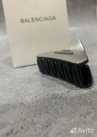 Balenciaga крабик для волос