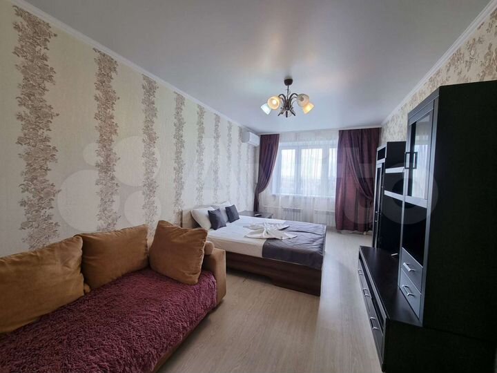 1-к. квартира, 52 м², 15/17 эт.