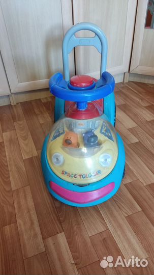 Машинка каталка толокар