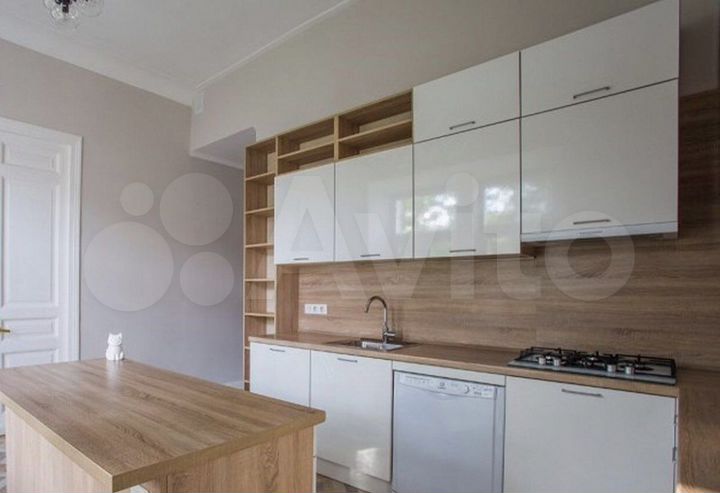 Комната 19 м² в 4-к., 4/6 эт.