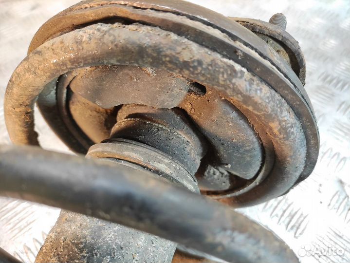 Опора переднего амортизатора Mitsubishi Lancer 9