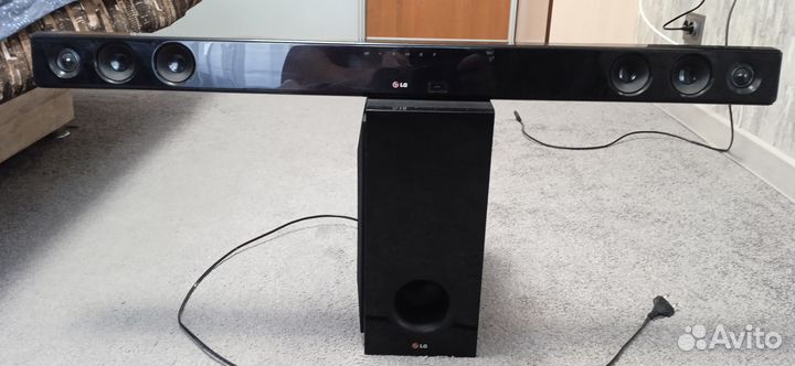 Саундбар LG