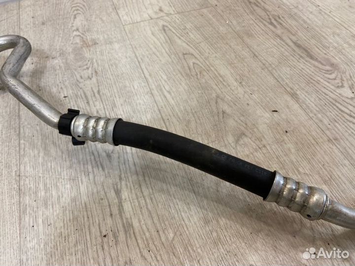 Трубка кондиционера Opel Astra J A16XER 2010