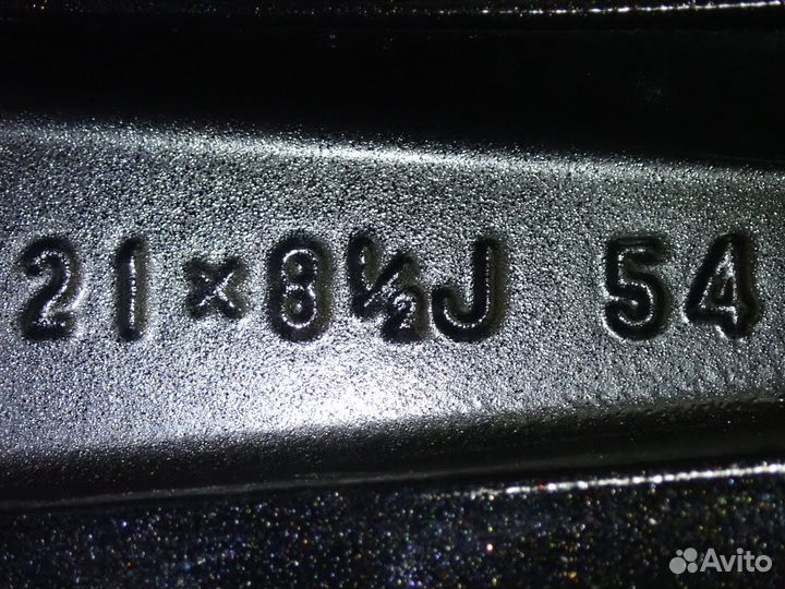 Комплект оригинальных R21 дисков Lexus LX 570