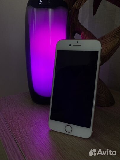 Телефон iPhone 7