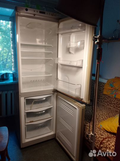 Холодильник бу samsung