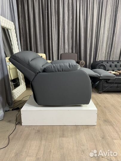 Кресло реклайнер для наращивания ресниц