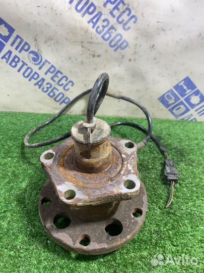 Ступица задняя правая Skoda Superb седан 1.8 AWT