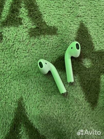 Беспроводные наушники apple airpods