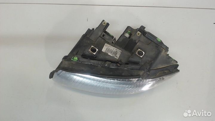 Фара (передняя) Audi A4 (B6), 2002