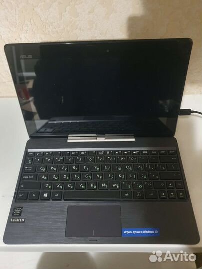 Asus Transformer Book t100tal работает от сети