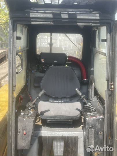 Мини-погрузчик МКСМ 800, 2005