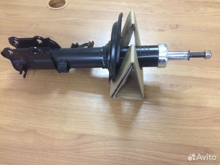 Амортизатор передний Kia Rio/Hyundai Solaris 10-17