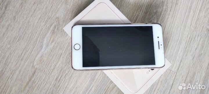 iPhone 8 Plus, 64 ГБ