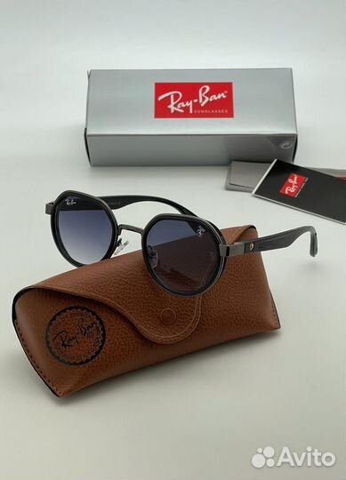 Солнцезащитные очки Ray Ban