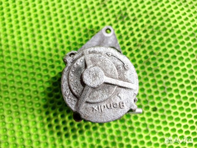 Насос вакуумный Peugeot 206