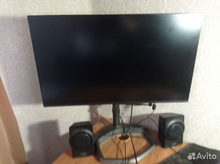 Игровой компьютер с монитором