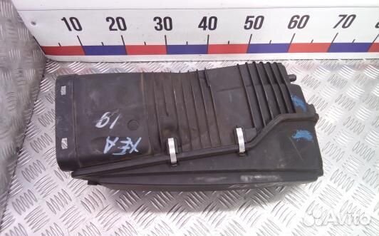 Корпус воздушного фильтра mercedes benz C-class W203 (XEA19YF01)