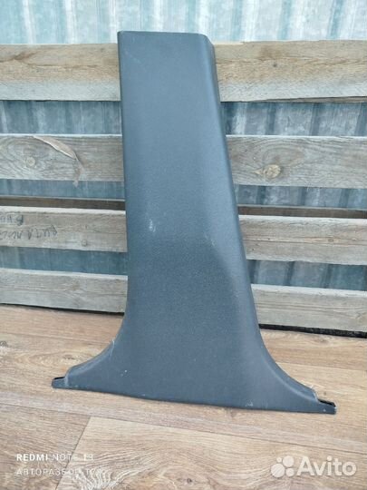Обшивка стойки левая низ Nissan Almera G15