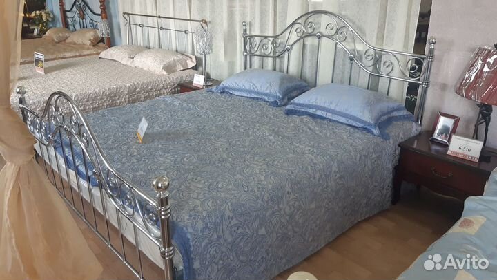 Кровать дизайнерская 180х200 см