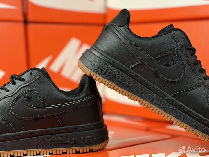 Кроссовки Nike Air Force 1 luxe