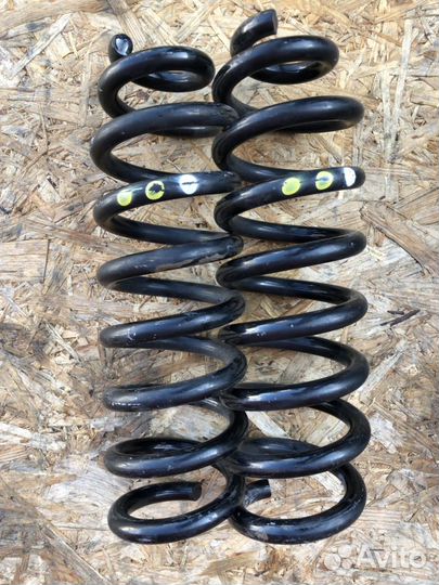 Задняя пружина мерседес глц 2019год